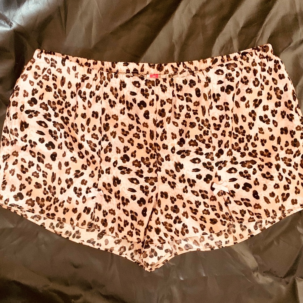 Cosmopolitan Cheetah Print Polyester Sexy Shorts M